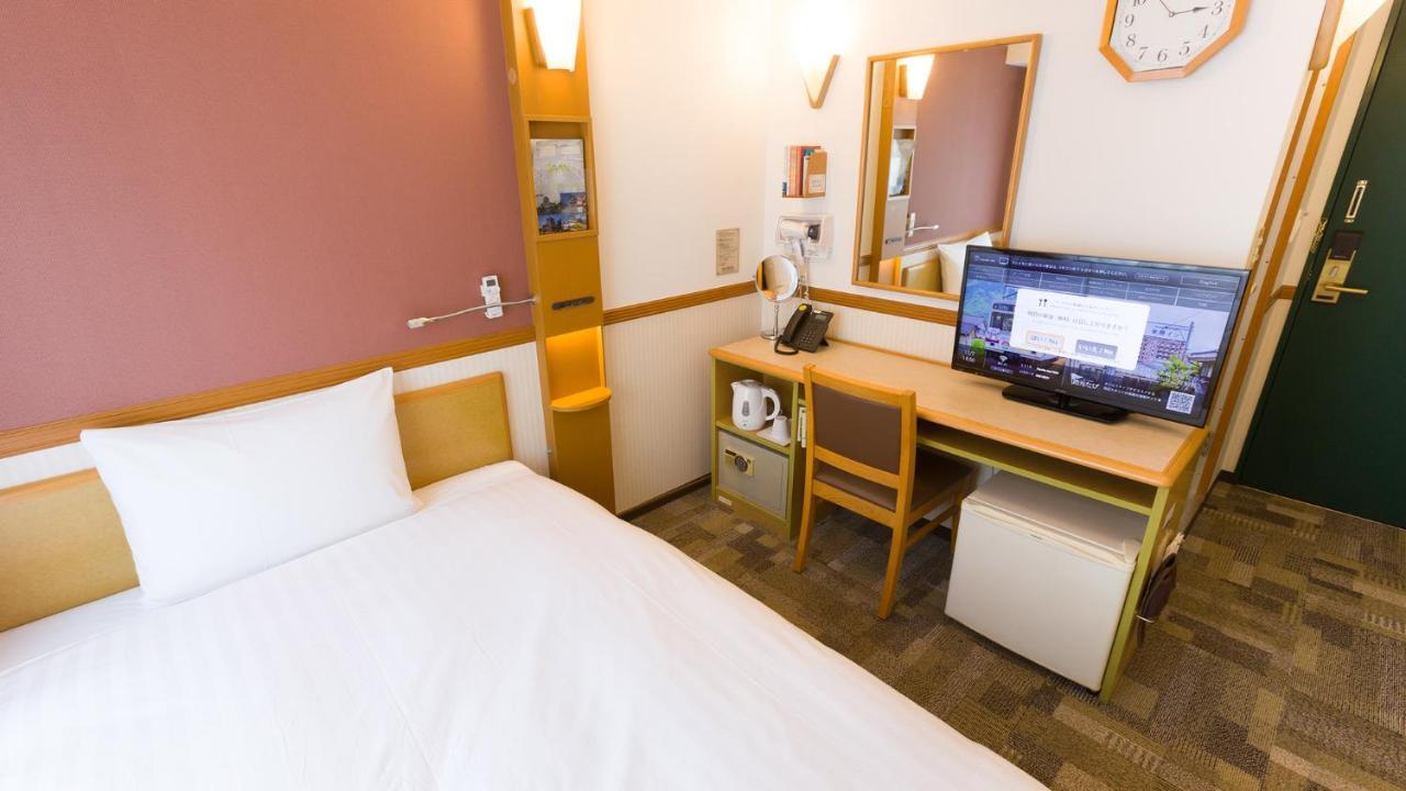 Toyoko Inn Osaka Temmabashi Otemae Buitenkant foto